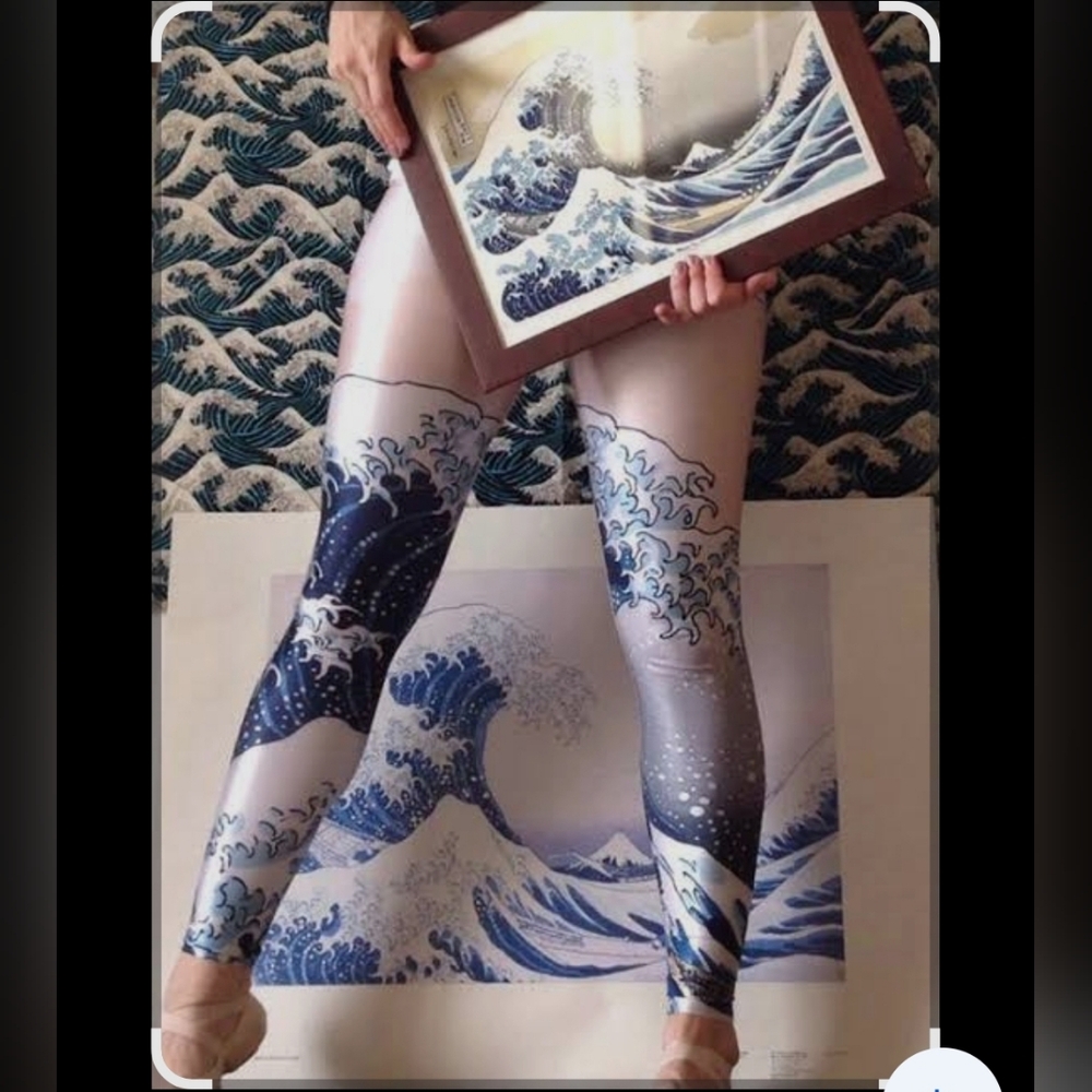 Blackmilk Blue & White Wave Print Leggings